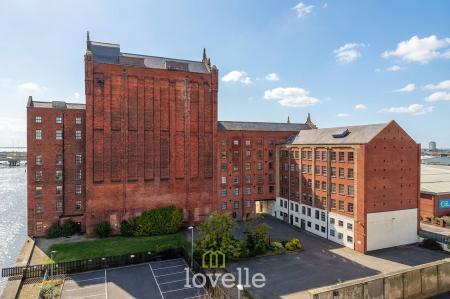 1 bedroom Flat for sale in Victoria Street, Grimsby, DN31