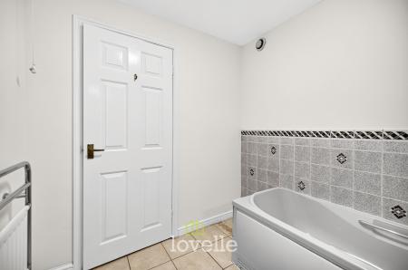 1 bedroom Flat for sale in Victoria Street, Grimsby, DN31