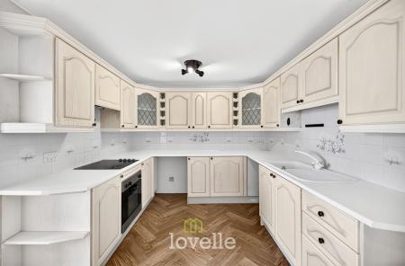 1 bedroom Flat for sale in Victoria Street, Grimsby, DN31