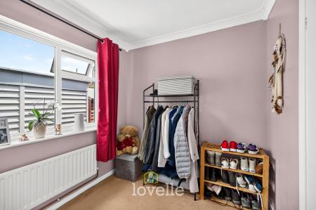 3 bedroom Detached bungalow for sale in Sterling Crescent, Waltham, DN37