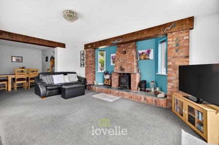 3 bedroom Detached bungalow for sale in Sterling Crescent, Waltham, DN37