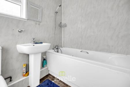 3 bedroom Terraced House for sale in Buttermere Way, Grimsby, DN32