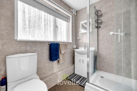 3 bedroom Terraced House for sale in Buttermere Way, Grimsby, DN32