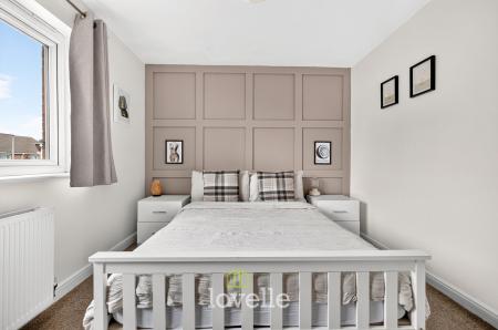 2 bedroom Semi-detached house for sale in Pennistone Place, Scartho Top, DN33