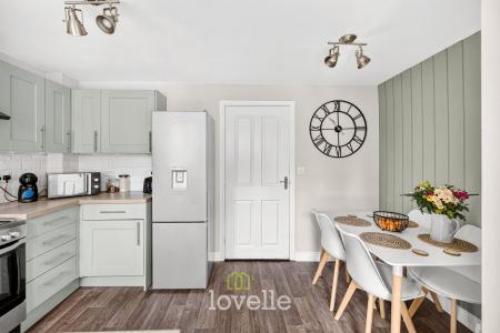 2 bedroom Semi-detached house for sale in Pennistone Place, Scartho Top, DN33