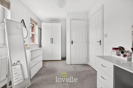 2 bedroom Semi-detached house for sale in Pennistone Place, Scartho Top, DN33