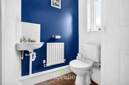 2 bedroom Semi-detached house for sale in Pennistone Place, Scartho Top, DN33