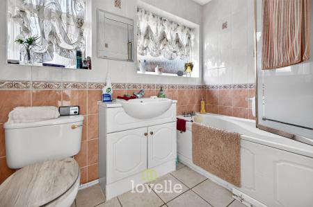 3 bedroom Detached house for sale in Waby Close, Grimsby, DN37