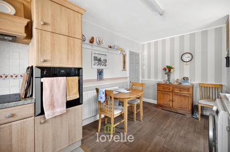 3 bedroom Detached house for sale in Waby Close, Grimsby, DN37