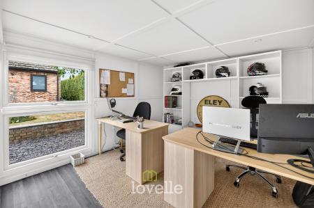 3 bedroom Detached bungalow for sale in Templemans Lane, North Thoresby, DN36