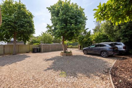 3 bedroom Detached bungalow for sale in Templemans Lane, North Thoresby, DN36