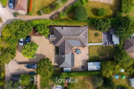 3 bedroom Detached bungalow for sale in Templemans Lane, North Thoresby, DN36