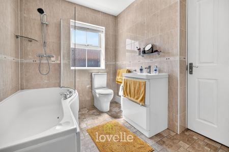 4 bedroom Detached house for sale in Fenwick Road, Scartho Top, DN33