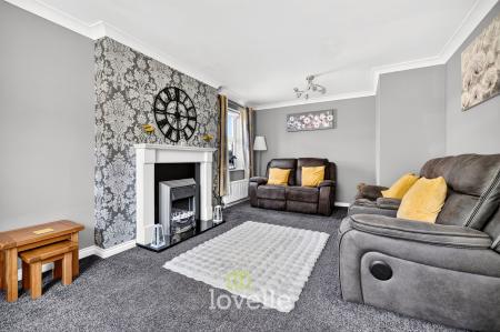 4 bedroom Detached house for sale in Fenwick Road, Scartho Top, DN33