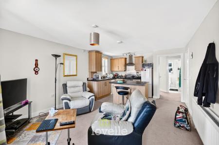 1 bedroom Flat for sale in Lancaster Drive, South Killingholme, DN40