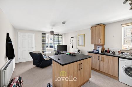 1 bedroom Flat for sale in Lancaster Drive, South Killingholme, DN40