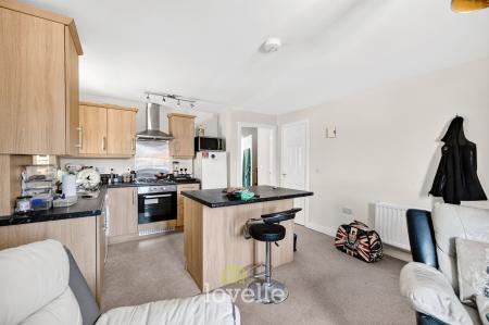 1 bedroom Flat for sale in Lancaster Drive, South Killingholme, DN40