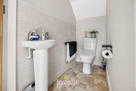 3 bedroom Terraced House for sale in Poachers Rise, Stallingborough, DN41