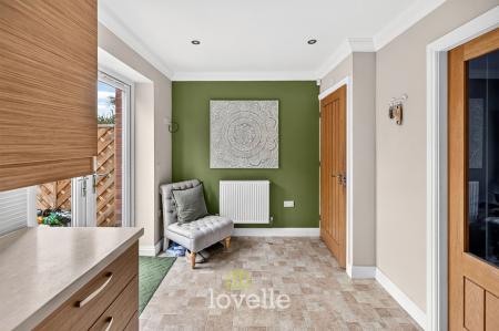3 bedroom Terraced House for sale in Poachers Rise, Stallingborough, DN41