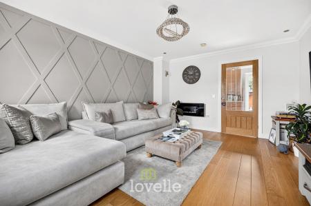 3 bedroom Terraced House for sale in Poachers Rise, Stallingborough, DN41