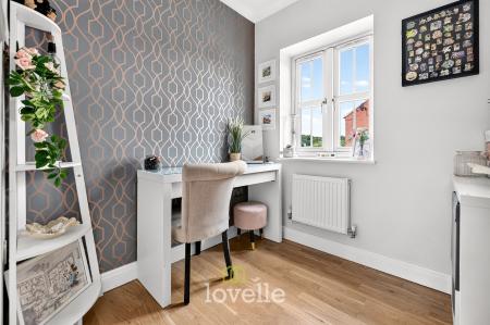 3 bedroom Terraced House for sale in Poachers Rise, Stallingborough, DN41