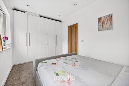 3 bedroom Terraced House for sale in Poachers Rise, Stallingborough, DN41