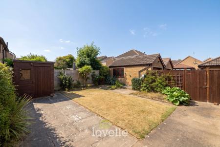 3 bedroom Bungalow for sale in Wheatfield Drive, Waltham, DN37