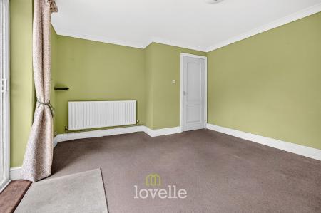 3 bedroom Bungalow for sale in Wheatfield Drive, Waltham, DN37