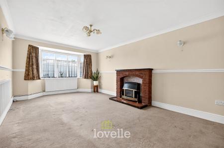 3 bedroom Bungalow for sale in Wheatfield Drive, Waltham, DN37