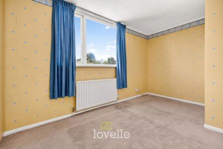 4 bedroom Semi-detached house for sale in Newstead Avenue, Holton-Le-Clay, DN36
