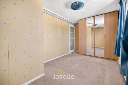 4 bedroom Semi-detached house for sale in Newstead Avenue, Holton-Le-Clay, DN36