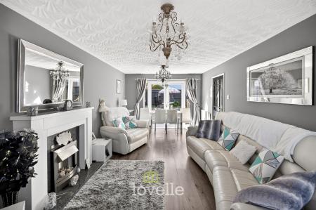 3 bedroom End of terrace house for sale in Fountains Avenue, Grimsby, DN37