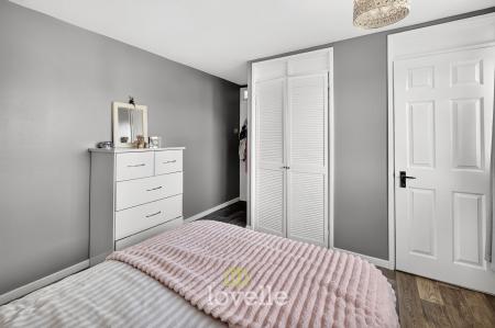 3 bedroom End of terrace house for sale in Fountains Avenue, Grimsby, DN37