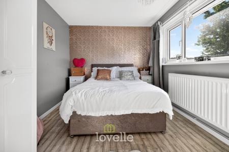 3 bedroom End of terrace house for sale in Fountains Avenue, Grimsby, DN37