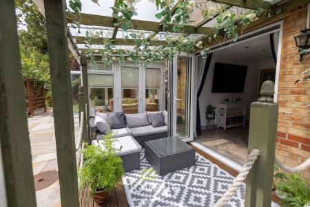 4 bedroom Detached house for sale in Wisteria Drive, Healing, DN41