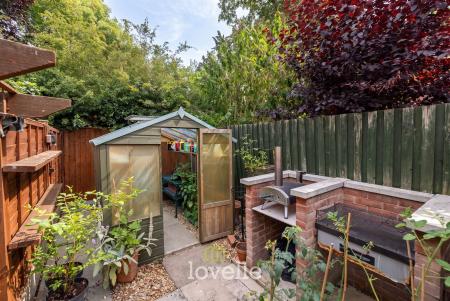 4 bedroom Detached house for sale in Wisteria Drive, Healing, DN41