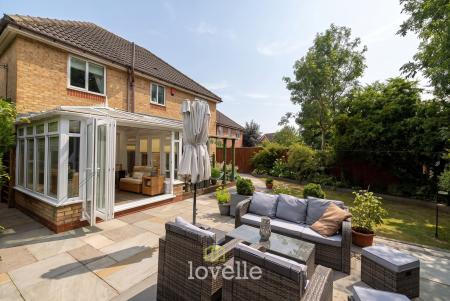 4 bedroom Detached house for sale in Wisteria Drive, Healing, DN41