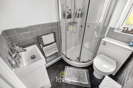 4 bedroom Detached house for sale in Wisteria Drive, Healing, DN41