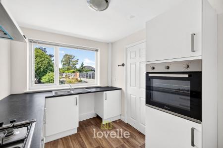 4 bedroom Detached house for sale in Tetney Lane, Holton-Le-Clay, DN36