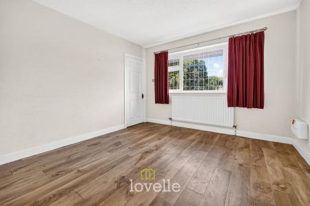 4 bedroom Detached house for sale in Tetney Lane, Holton-Le-Clay, DN36