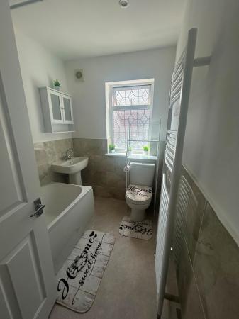 2 bedroom Flat to let in Algernon Street, Grimsby, DN32