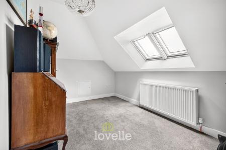 5 bedroom Detached house for sale in Great Coates Road, Grimsby, DN34