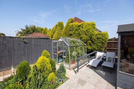 5 bedroom Detached house for sale in Great Coates Road, Grimsby, DN34
