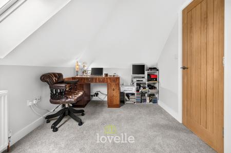 5 bedroom Detached house for sale in Great Coates Road, Grimsby, DN34