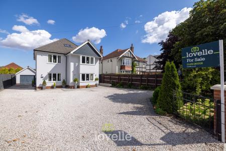 5 bedroom Detached house for sale in Great Coates Road, Grimsby, DN34