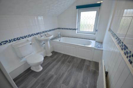 2 bedroom Terraced House to let in Hildyard Street, Grimsby, DN32