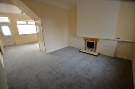2 bedroom Terraced House to let in Hildyard Street, Grimsby, DN32
