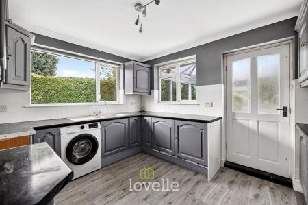 3 bedroom Semi-detached bungalow for sale in Whitgift Close, Laceby, DN37