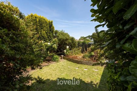 3 bedroom Semi-detached bungalow for sale in Whitgift Close, Laceby, DN37