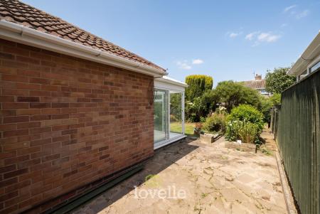 3 bedroom Semi-detached bungalow for sale in Whitgift Close, Laceby, DN37